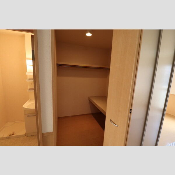 収納 (105　ウォークインクローゼット)