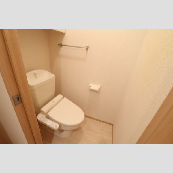 トイレ (105トイレ)