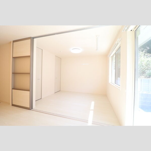 その他 (101　南側洋室)