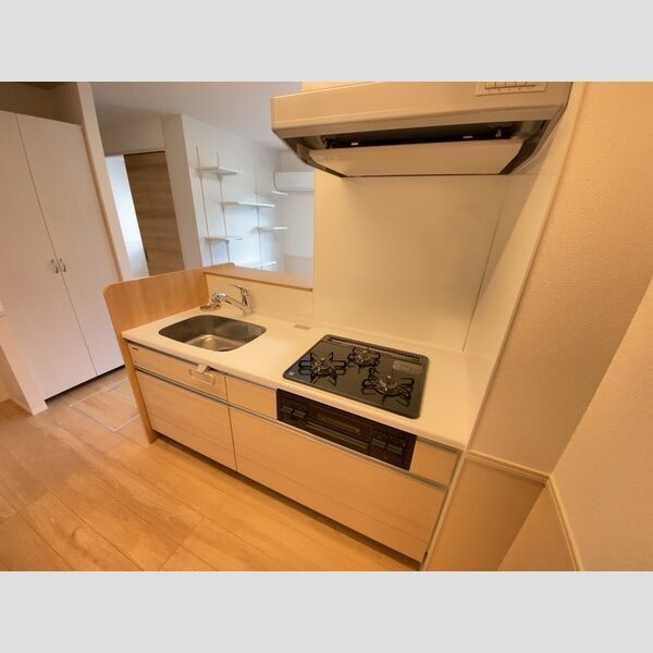 キッチン (3口ガスコンロ付システムキッチン)