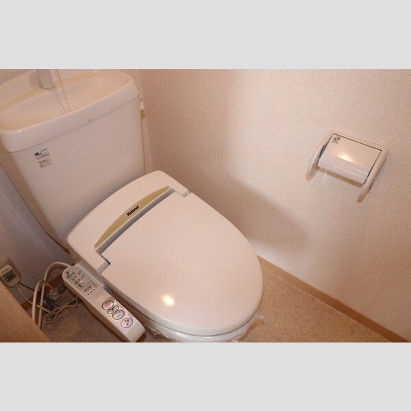 トイレ (温水洗浄暖房便座)
