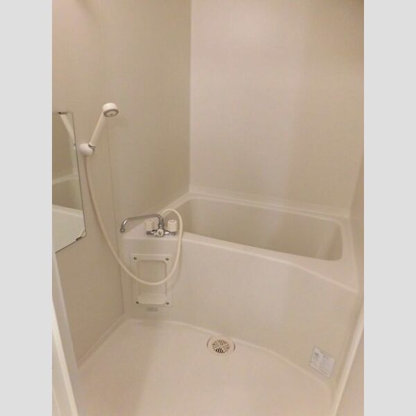 バス (105　浴室)