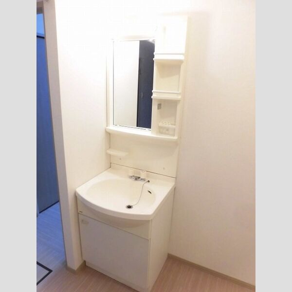 洗面所 (105　洗面所)