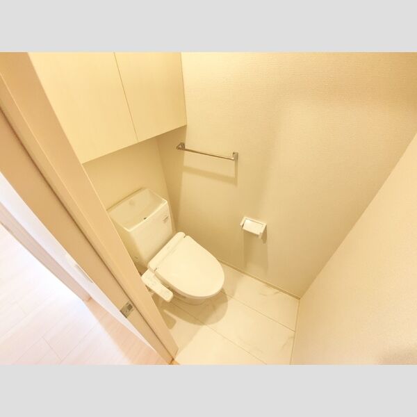 トイレ (203トイレ)