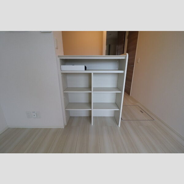 その他 (対面キッチン収納)