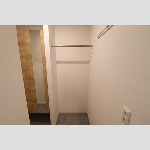 その他 (ニッチ収納)