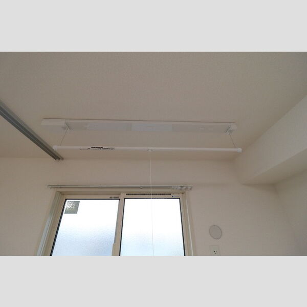 その他 (室内物干し)