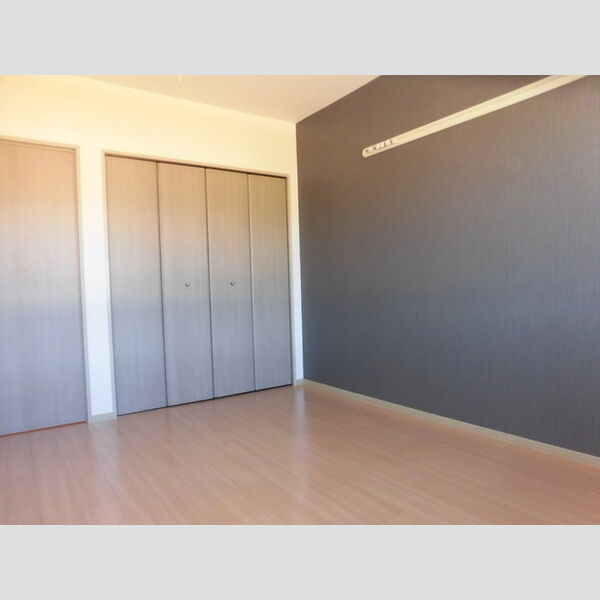 その他 (北側洋室①)