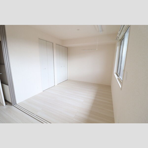 その他 (305洋室)