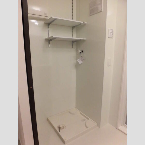 洗面所 (301　室内洗濯機置場)