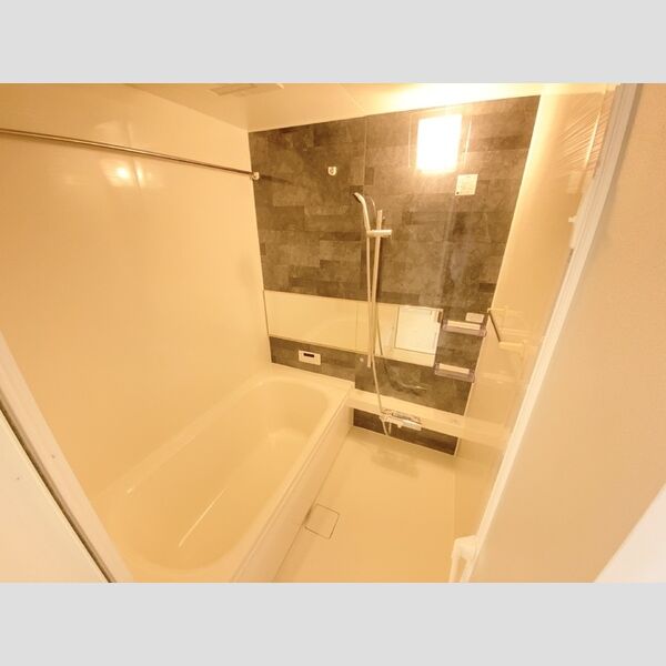 バス (105浴室)