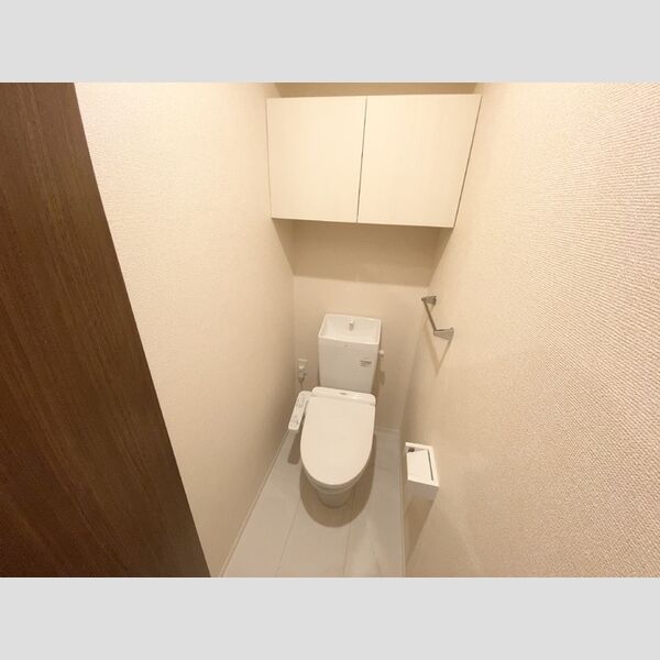 トイレ (105トイレ)