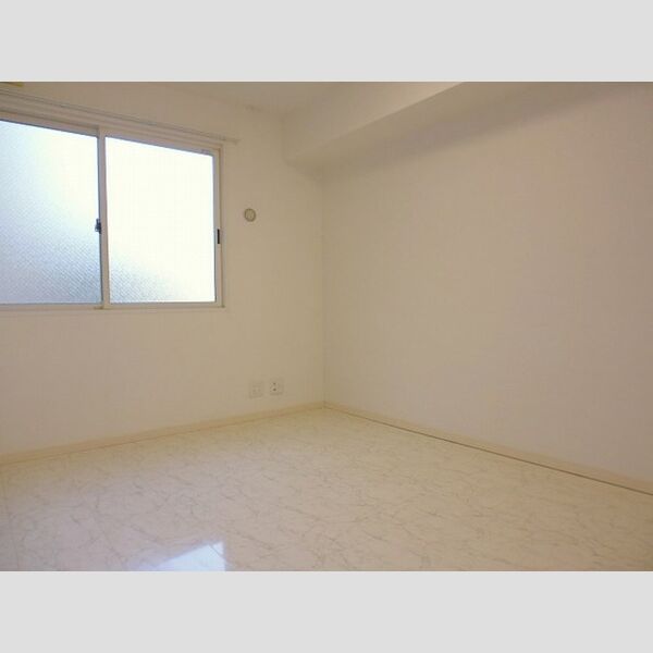 その他 (102　洋室)