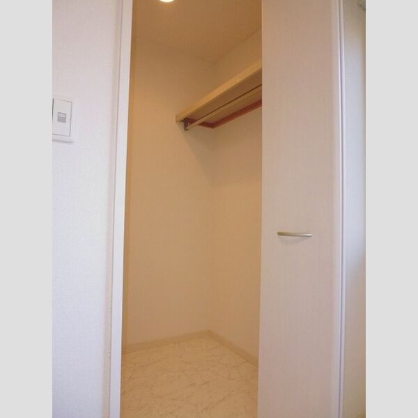 収納 (102　ウォークインクローゼット)