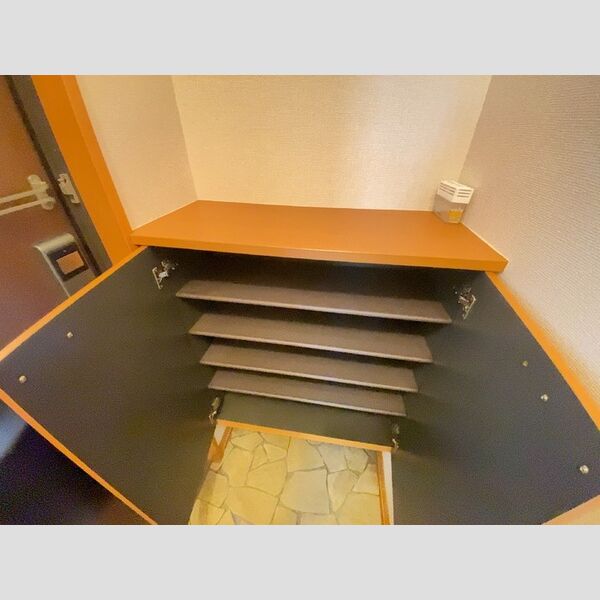 その他 (103玄関収納)