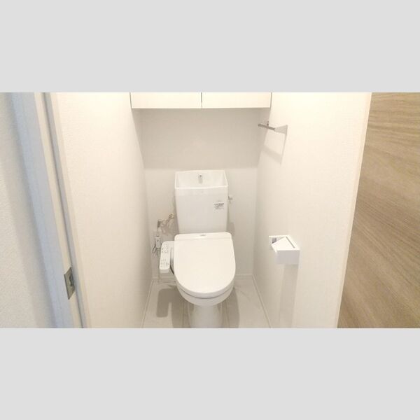 トイレ (202　温水洗浄暖房便座)