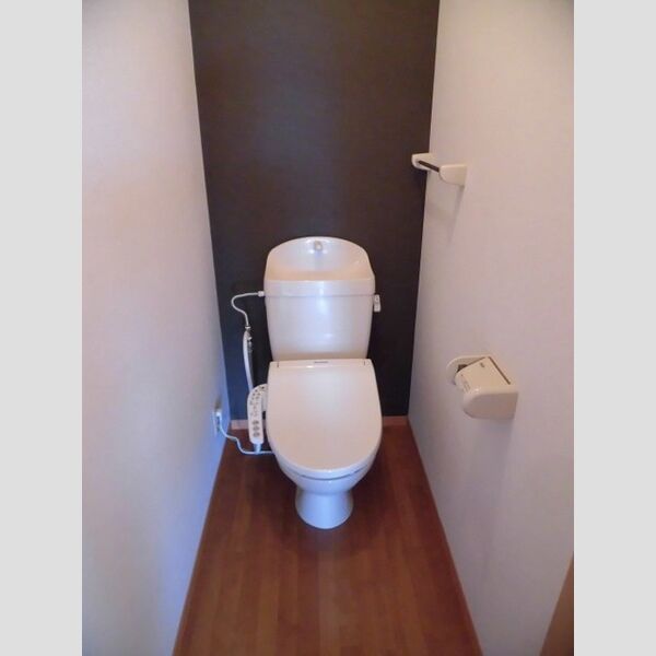 トイレ (B203　温水洗浄暖房便座)