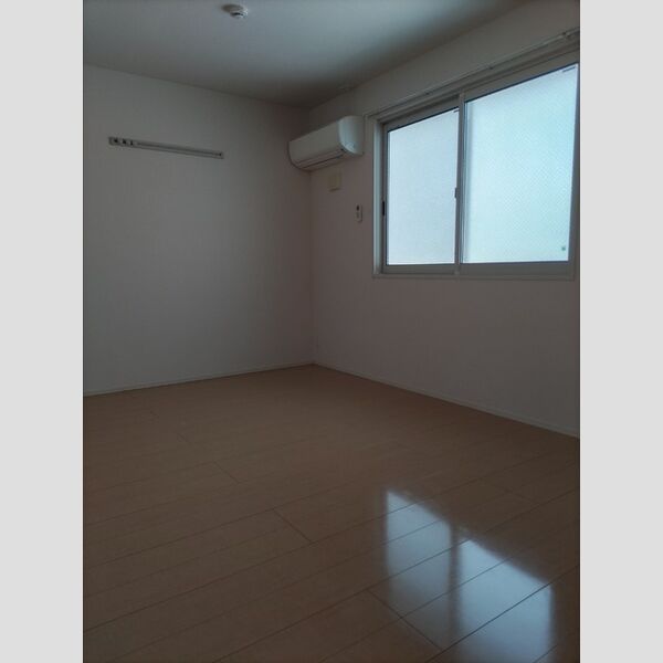 その他 (北側洋室)