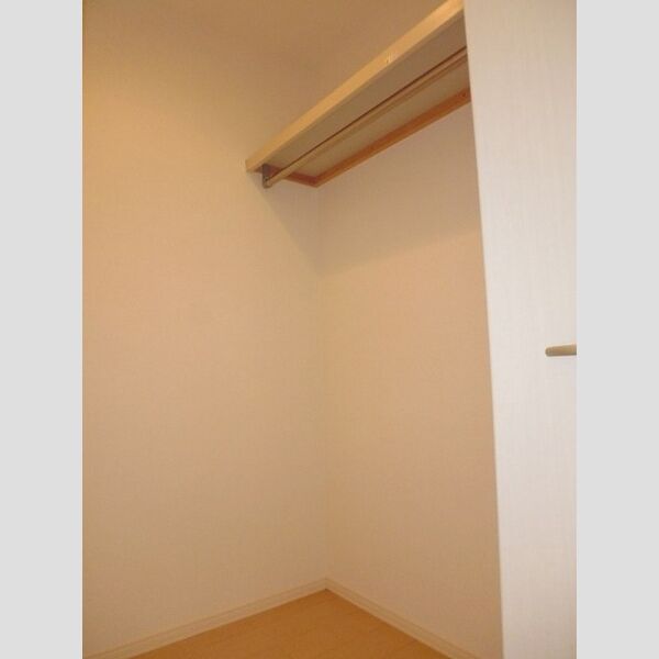 収納 (ウォークインクローゼット)