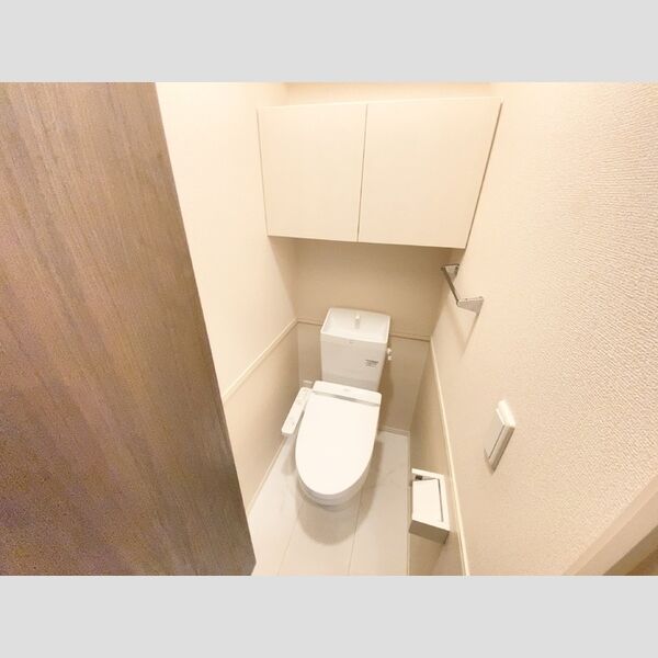 トイレ (103トイレ)