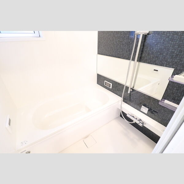 バス (207　浴室)