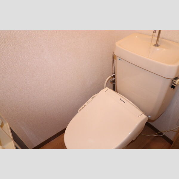 トイレ (温水洗浄暖房便座)