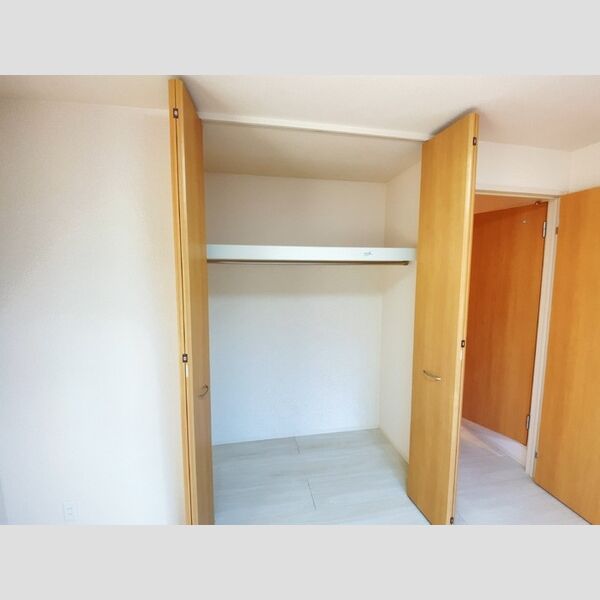 収納 (202クローゼット)