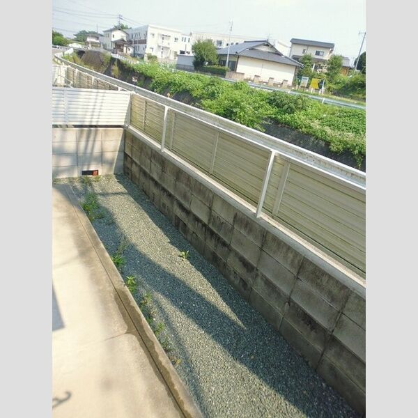 その他 (102　テラス)