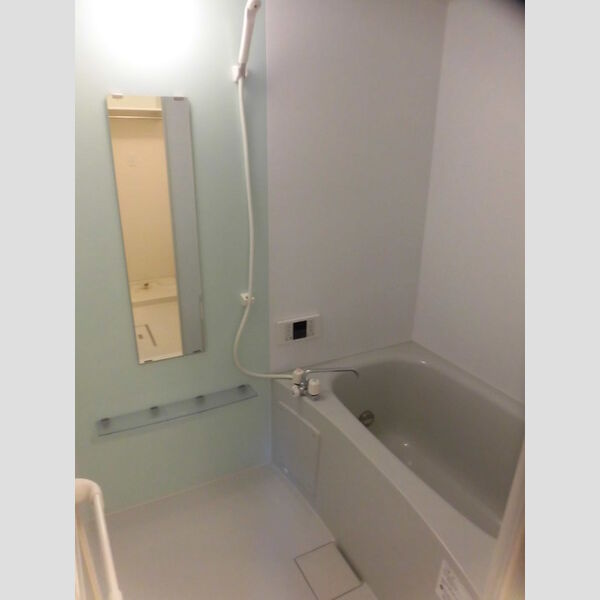 バス (203　浴室)