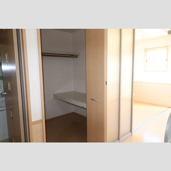 収納 (ウォークインクローゼット)