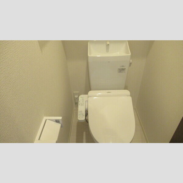 トイレ (201　温水洗浄暖房便座)