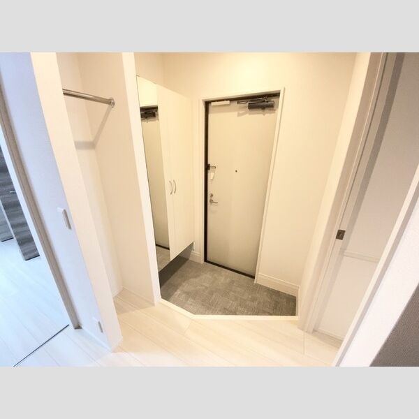 玄関 (106玄関)