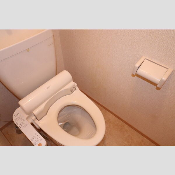 トイレ (温水洗浄暖房便座)