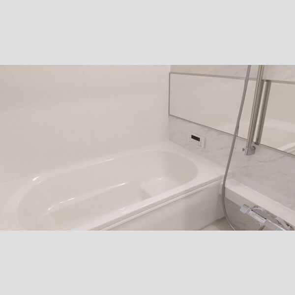 バス (103　浴室)