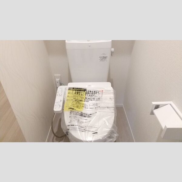 トイレ (103　温水洗浄暖房便座)