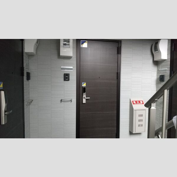 玄関 (202　玄関)