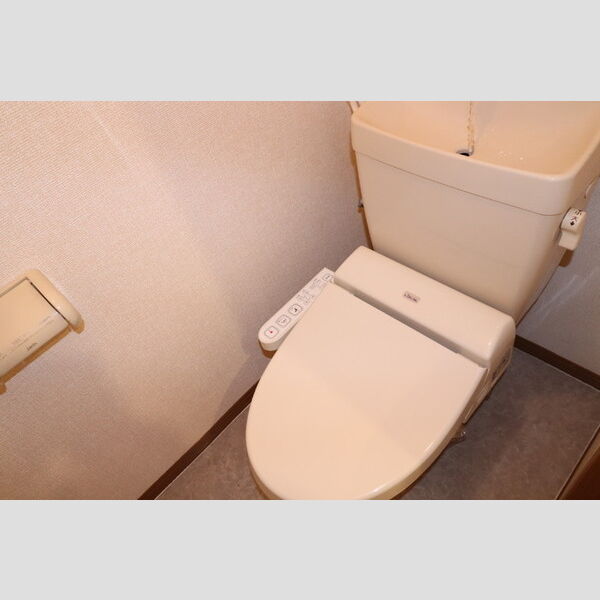 トイレ (温水洗浄暖房便座)