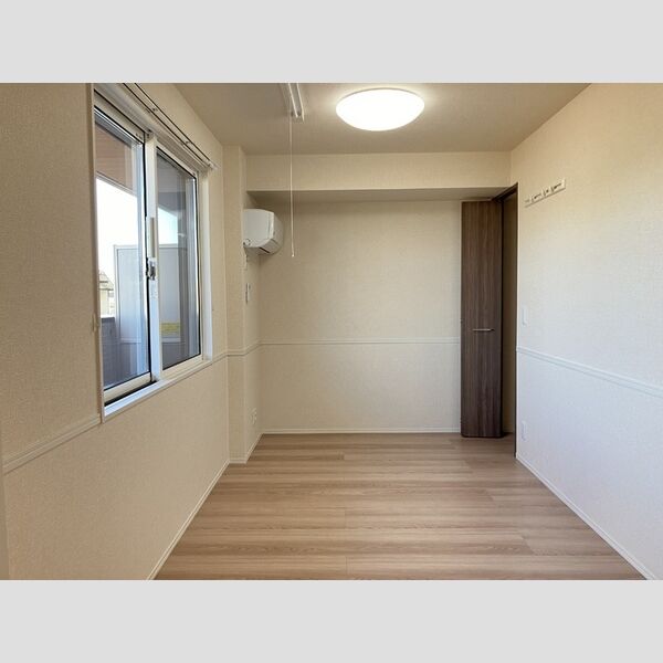 その他 (202　洋室)