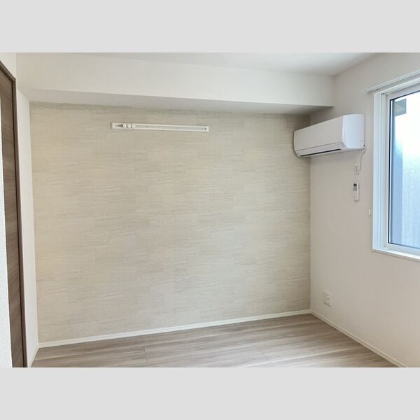 その他 (202　洋室)