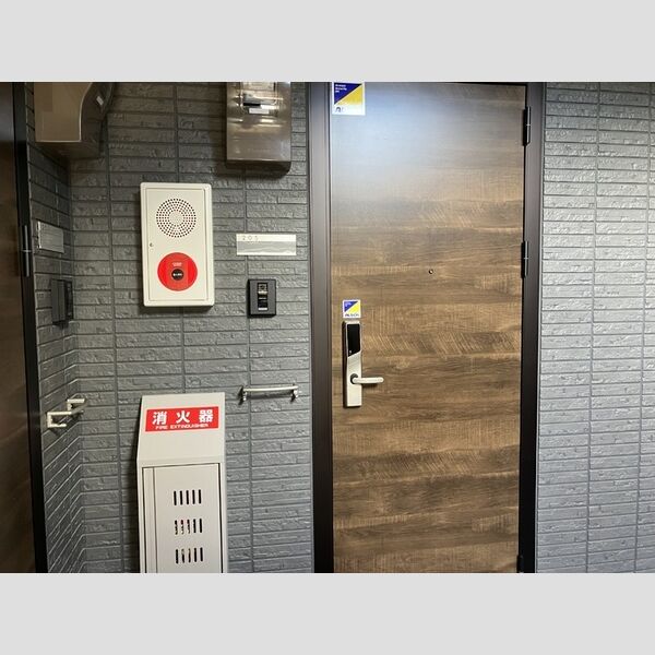 玄関 (205 玄関)