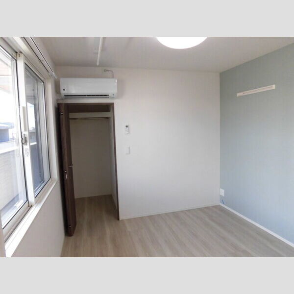 その他 (202　洋室)