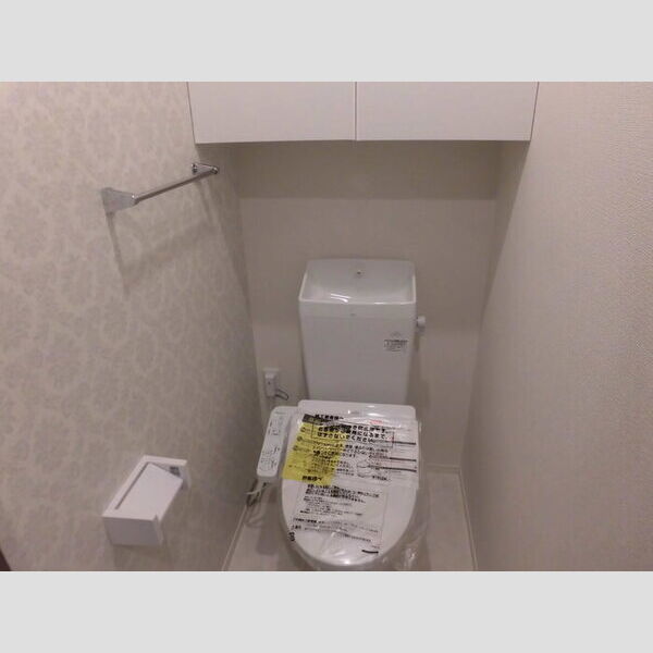 トイレ (202　温水洗浄暖房便座)