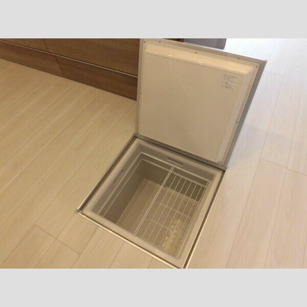 その他 (101　床下収納)