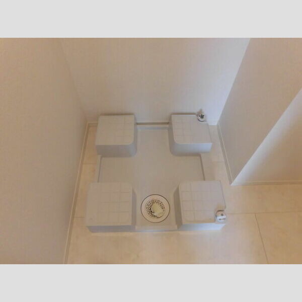 その他 (室内洗濯機置場)