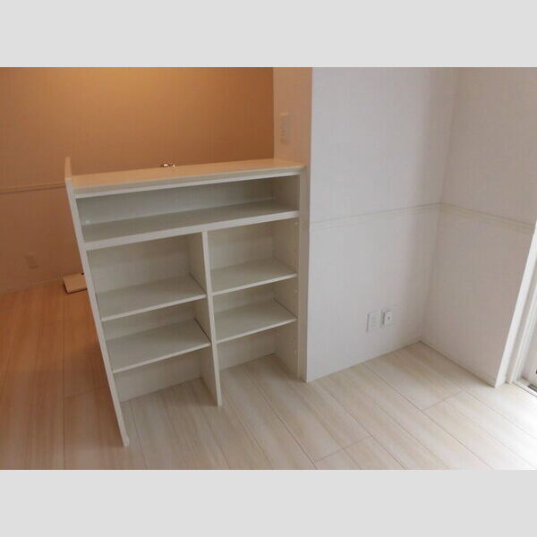 その他 (収納棚)