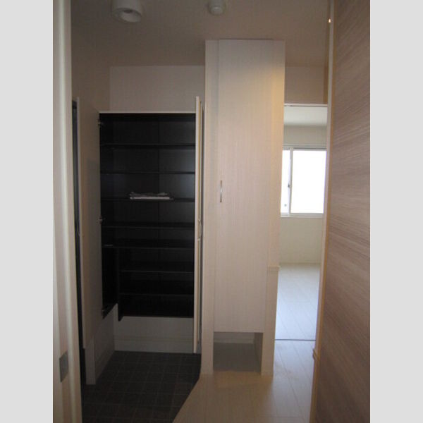 玄関 (玄関収納)