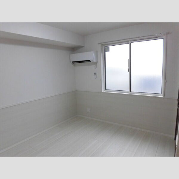 その他 (203　洋室)