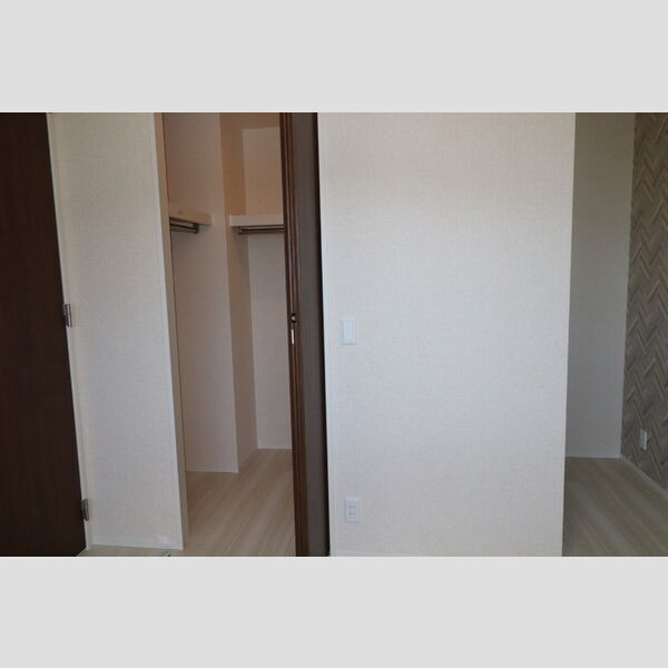 収納 (ウォークインクローゼット)