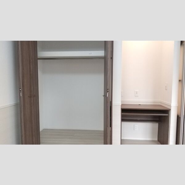 収納 (102 クローゼット)