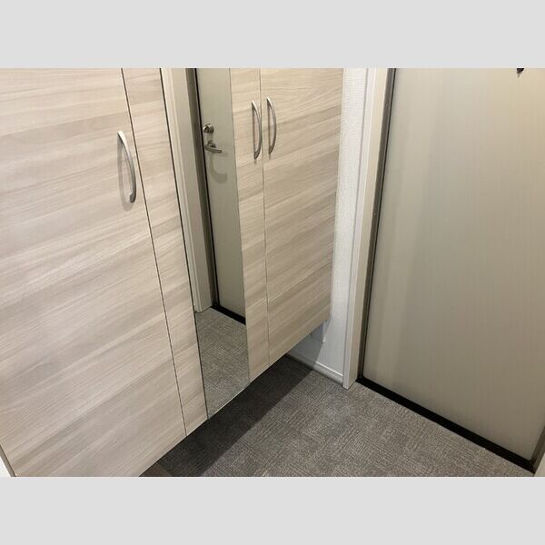 玄関 (305　玄関)